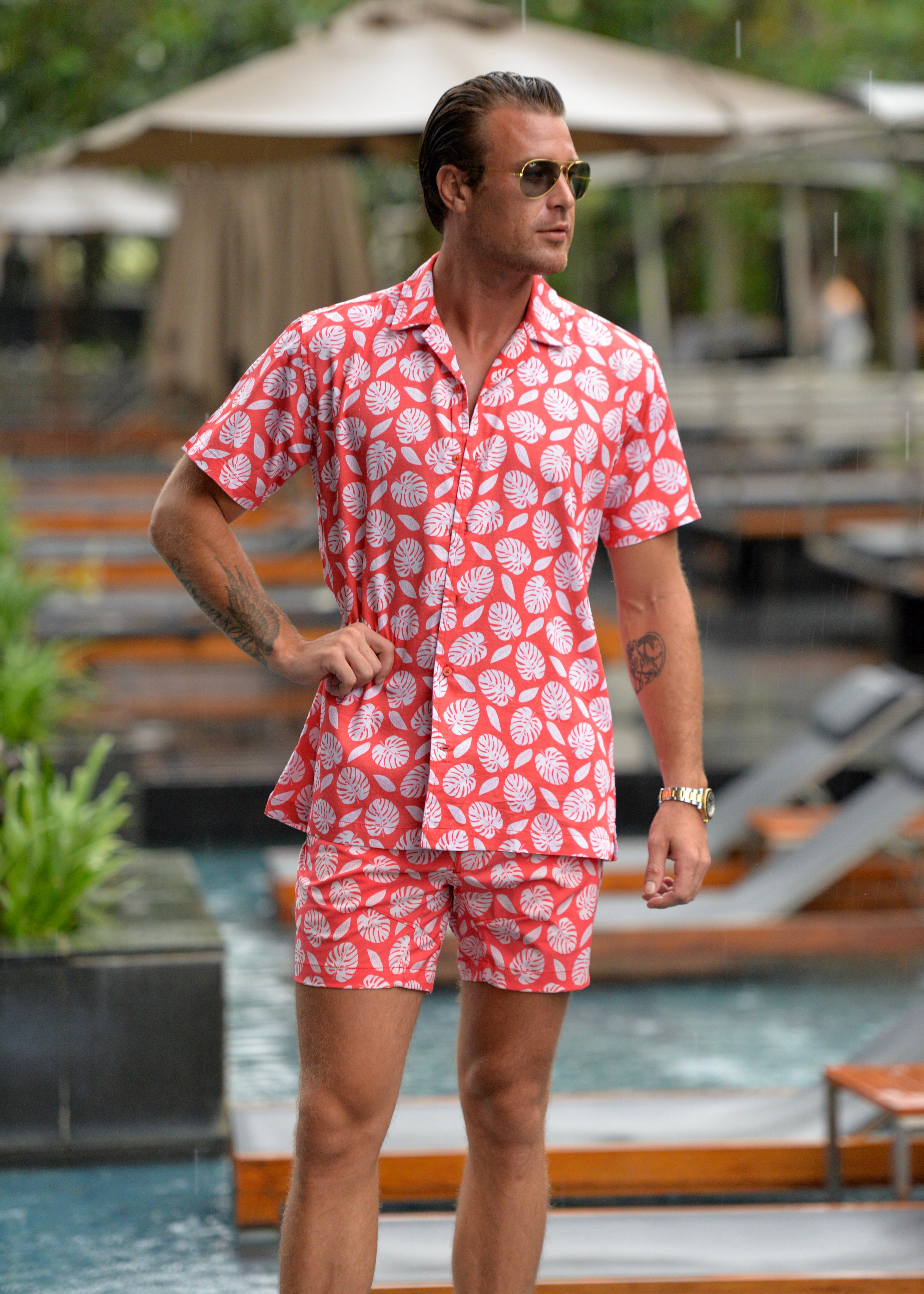 Men's Mustique Patterned Short Sleeve Camp Collar Cotton Shirt - Coral Monstera