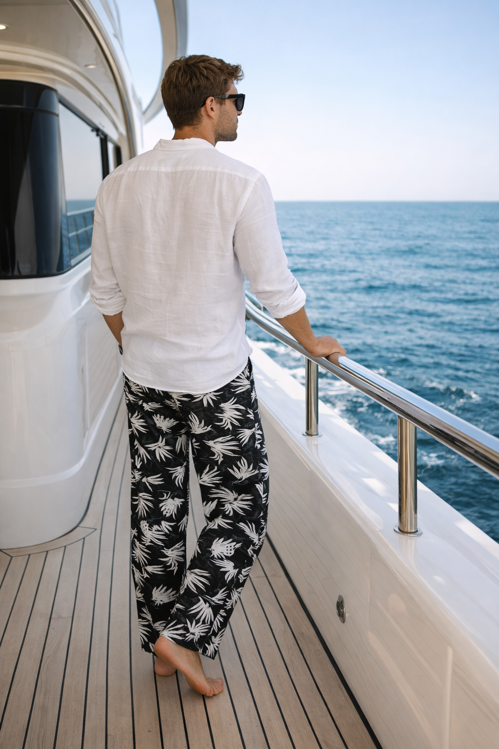 Men's Barbuda Patterned Linen Pants - Black and White Leaves