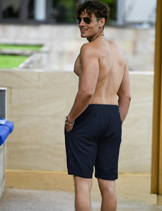 Barbuda Men’s Linen Shorts – Mid Rise, Knee Length, Zip Fly